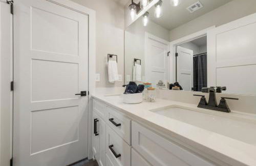 The Rose Retreat - Walk to the Broken Arrow Rose District - Foto 37