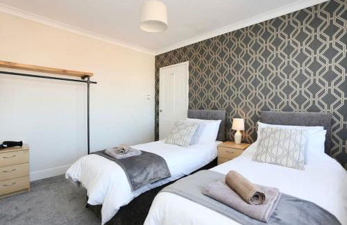 Fabulous beachfront 3 bed house with parking - Foto 38