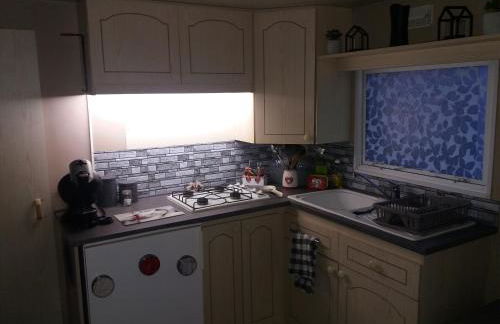 Gîte mobile home réaménagé à Ugine entre Albertville et Annecy - Foto 5