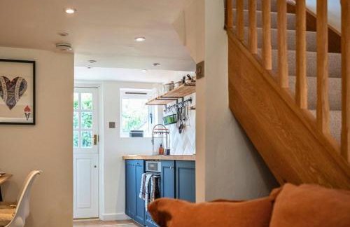 Cosy 2BD Cottage in Oxfordshire - Near Daylesford! - Photo 29