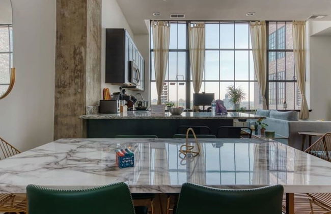 Sosuite 1BR Penthouse w W D Gym On-site Bar - Foto 15