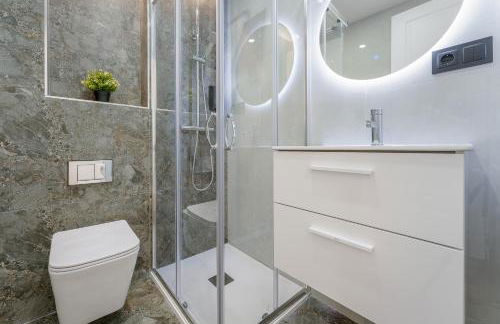 Piso Exclusivo con 5 Dormitorios en el Corazón de Tarragona - Foto 52