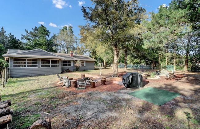 Uhost AI 4BR Retreat Hot Tub Firepit - Foto 47