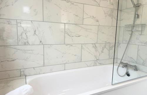 Entire 5 Bed New Home - Southampton Centre - 4BDRM - Foto 66