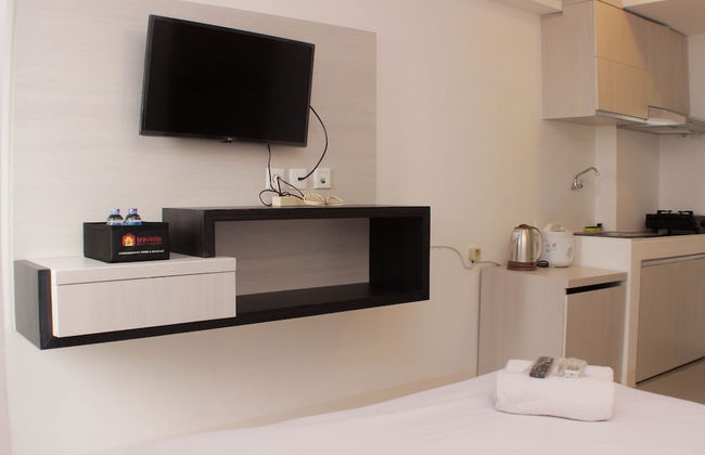 Cozy Living Studio At Urbantown Apartment Karawang - Foto 3