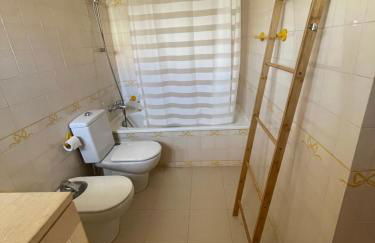 Sunny Villa Minutes from the Beach - Foto 27