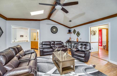 Pool and Gameroom Family Fun Retreat in Hinesville! - Foto 8