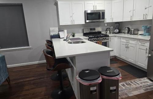 Cozy 3-Bedroom Apartment in Newark near NYC - Foto 42