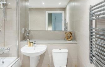 Beautiful & Contemporary Hackney Retreat - Foto 8