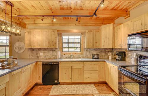 Modern Cabin w/ Grill Near Golf & Bass Fishing! - Foto 9