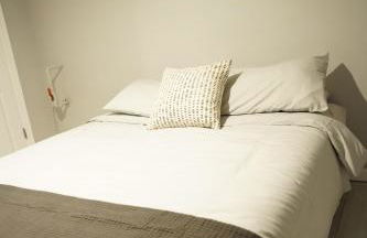 Cozy 2 Bedroom In A Lovely Forest Hills Neighborhood - Foto 15