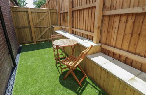 Courtyard Cottage Number 9 - Photo 11