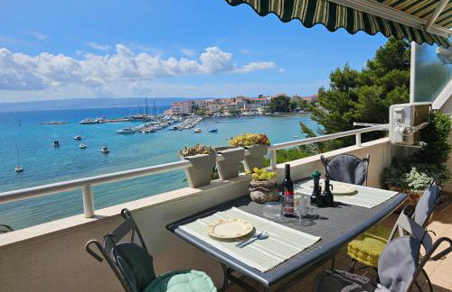 apartment with a magical view - Photo 1