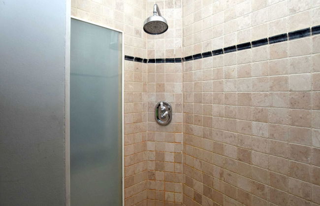 A Beautiful Art Nouveau House With an Enormous Garden - Foto 19