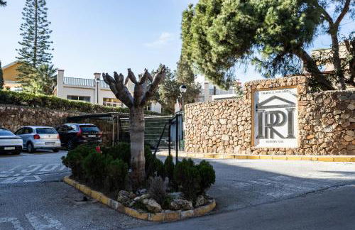 2 Estudios en La Romana Playa, uno con vista parcial mar y otro vista a la piscina - Foto 68