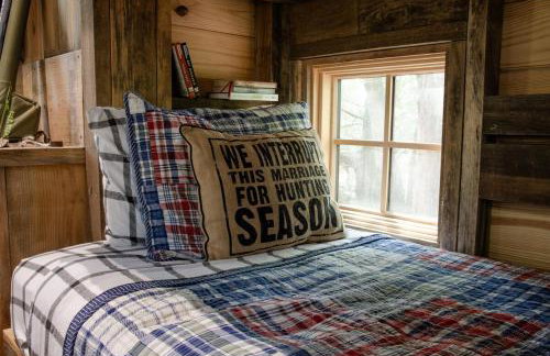 Cabin on Seven Acres with a Pond - Foto 26