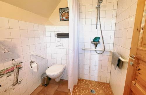 Haus Benninghusumer Deichweg, eingezäunt, Hunde Willkommen, Kamin, ruhig gelegen, WLAN - Foto 3