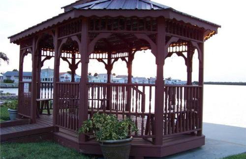 Stylish 2 bedroom home Steps from private beach - Foto 32