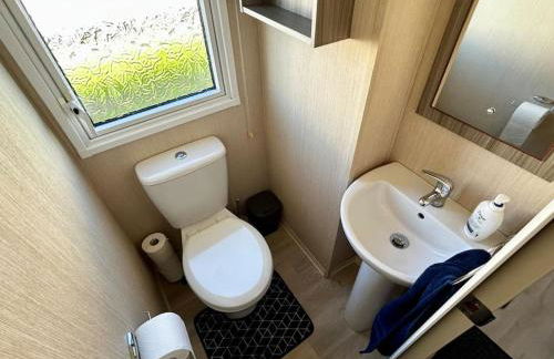 Charming Chamber with spacious relaxing area - Photo 9