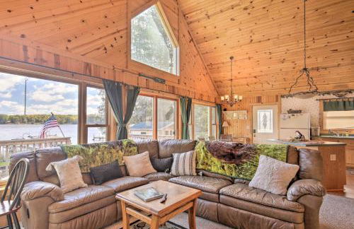 Hurley Lakefront Hideaway with Fire Pit and Dock! - Foto 4