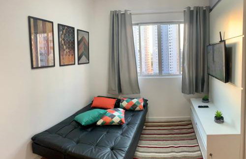 707- Apartamento Encantador, amplo e decorado, quarto, sala, cozinha, mobiliario moderno, cozinha completa com utensílios , Excelente vista da cidade e localização privelegiada no bairro Bigorrilho - Photo 34