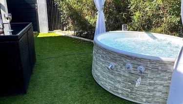 Le Monde Éphémère d Emilie Logement indépendant 2étoiles avec jacuzzi - Foto 2