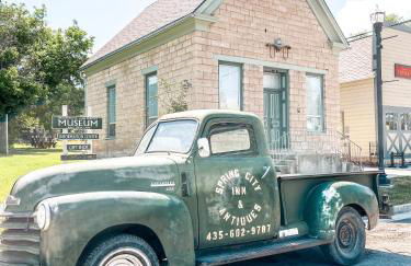 The Jailer's Cottage * Entire Home * Sleeps 12 - Foto 44