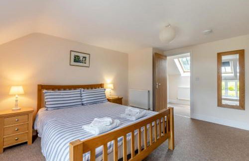 3 Bed in Burton Bradstock oc-s30572 - Photo 11