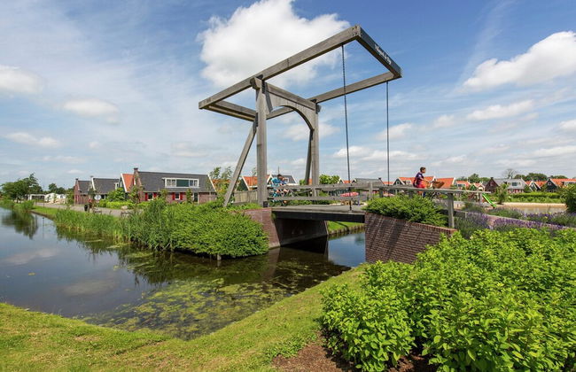 Family Getaway w/ Garden - Photo 27