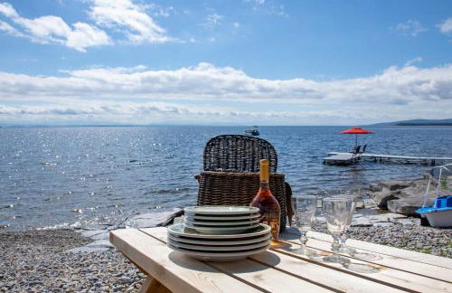 ZaLo House Waterline cabin with Hot Tub Pets - Foto 17