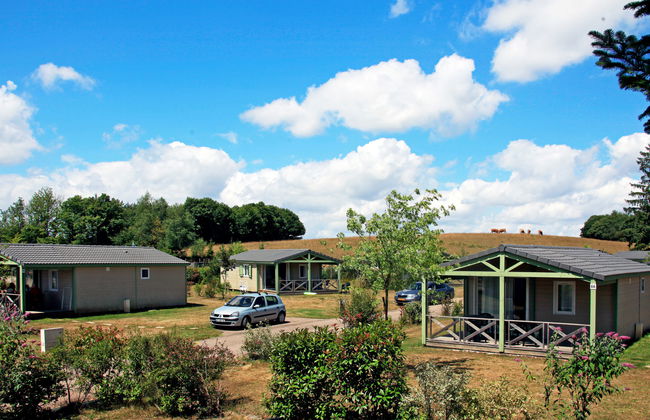 Wooden Chalet With Covered Terrace, on the Edge of a Lake - Foto 26