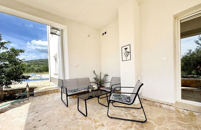 Mia - With Pool - A1 - Photo 25