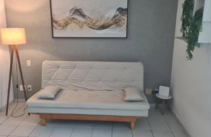 Apartamento com varanda de frente para o MAR - Angra dos Reis - Shopping Piratas - Portaria 24hs - Foto 3