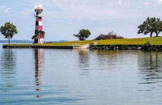 Walk to Lake LV2 EV Charge Fish Hike Pickleball Skyline Club Coming Feb 25 3 Acre Property - Foto 67