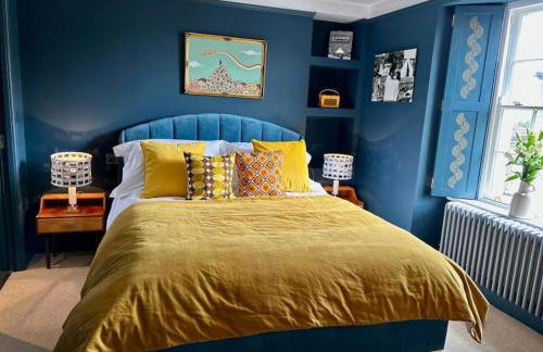 Stylish Retro Hotel Room above Pub - Foto 2