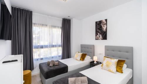 One80 Residences New Modern Apartment with amazing sea view to Gibraltar & Africa - Photo 5