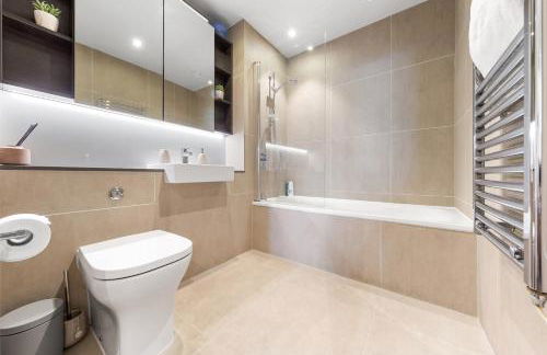 2 BR Flat By Regal Realms Short Lets & Serviced Accommodation London With City View - Foto 6