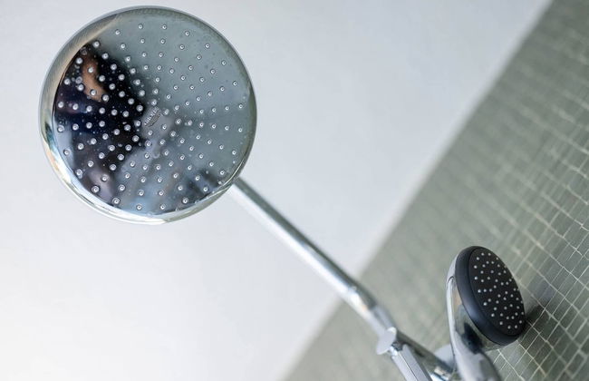 Luxury Apartment With Smart TV Free Parking Large Garden - Photo 23