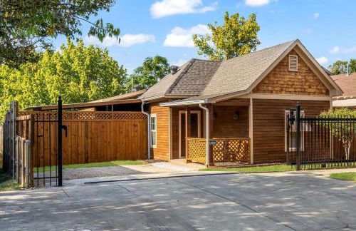 Stockyards 5 mins, New, Sleeps 8 Cedar House, TCU - Foto 9