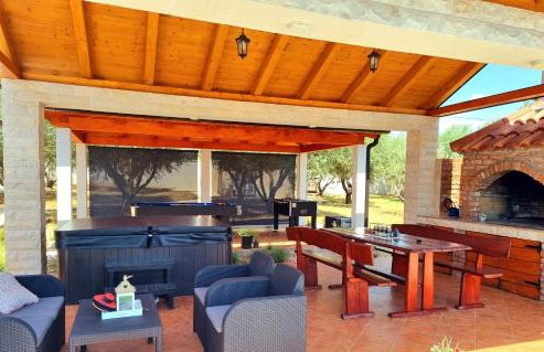 Villa Lorema-pet friendly on 5000 sqm garden,pool, jacuzzi, billiard&PS5 - Foto 11