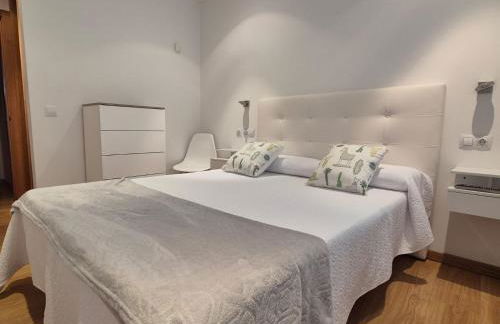 Alojamiento en Ares a 2 minutos de la playa - Foto 1