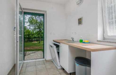 Amazing Home In Ostrobradic - Foto 27