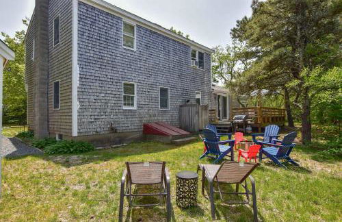 Beautiful Home Close to Ponds and Beach - Photo 24