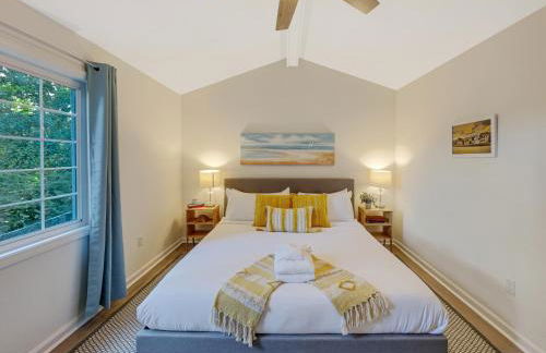 5 Min to Beach—King Beds - Photo 30