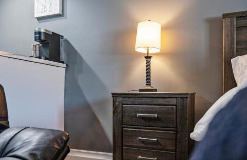 Chic New York Studio with Kitchen - Foto 22