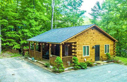 Couples Getaway Log Cabin in the White Mountains - Foto 1