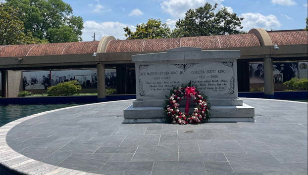Conociendo la tumba de Martin Luther King y su mujer