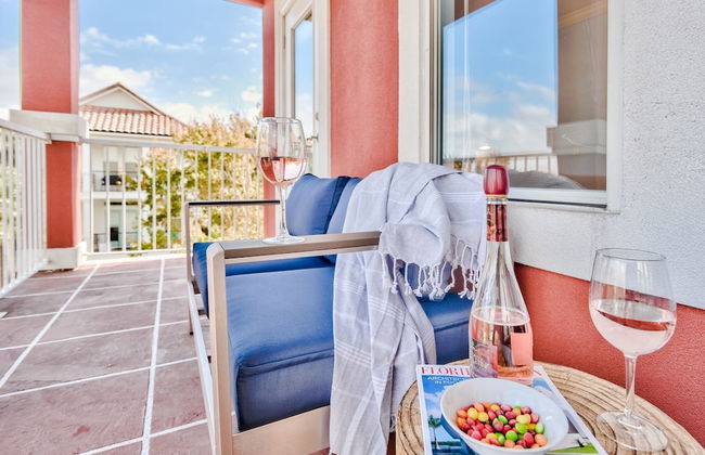 Coral By Avantstay Gorgeous Three Story Home w Two Balconies - Foto 27