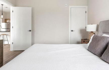 Landing Modern 1BD Clubhouse Rooftop Lounge - Foto 14