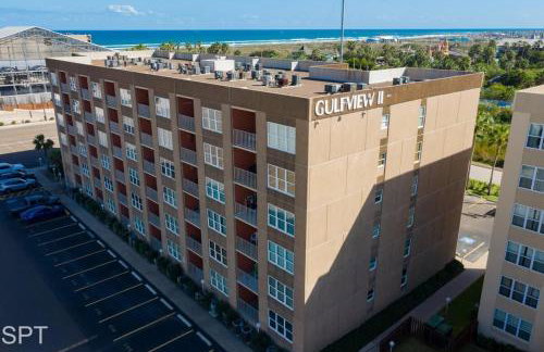 Luxe 1 Bedroom House with Pool - Gulfview II unit 410 - Photo 28